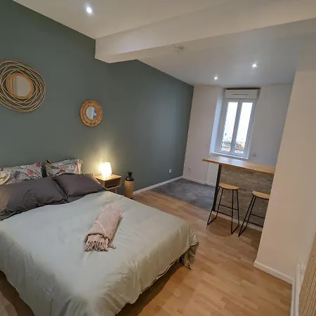 1er Grand Hyper Centre Calme Clim