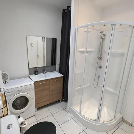 Apartment 1er Grand Studio Hyper Centre Calme Clim Agen