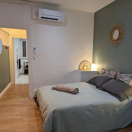 Apartment 1er Grand Studio Hyper Centre Calme Clim *